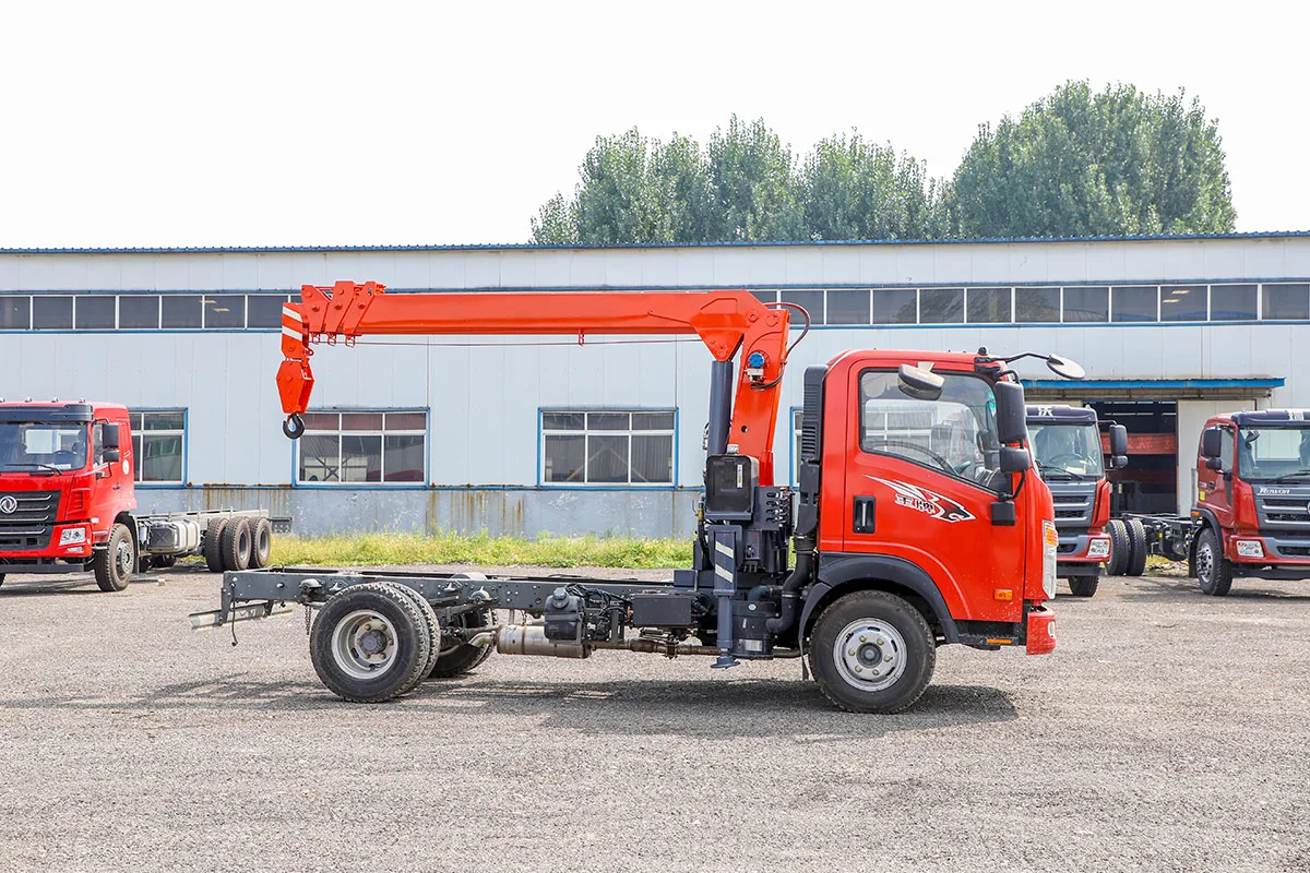 3200KG Truck With Crane detail view 3