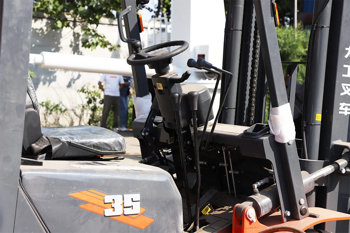 4Ton Forklift Crane detail view 7