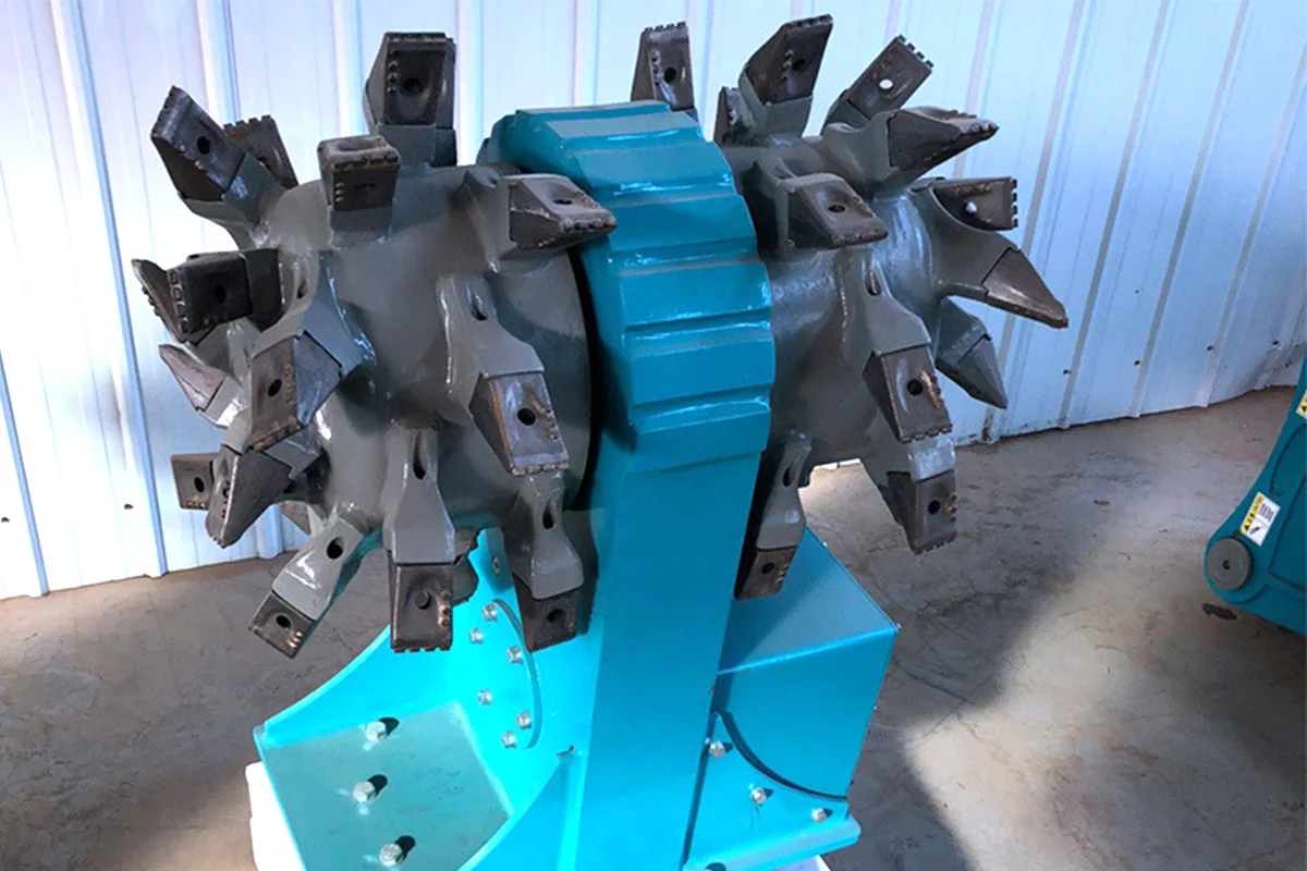 Milling and digging machine detail view 4
