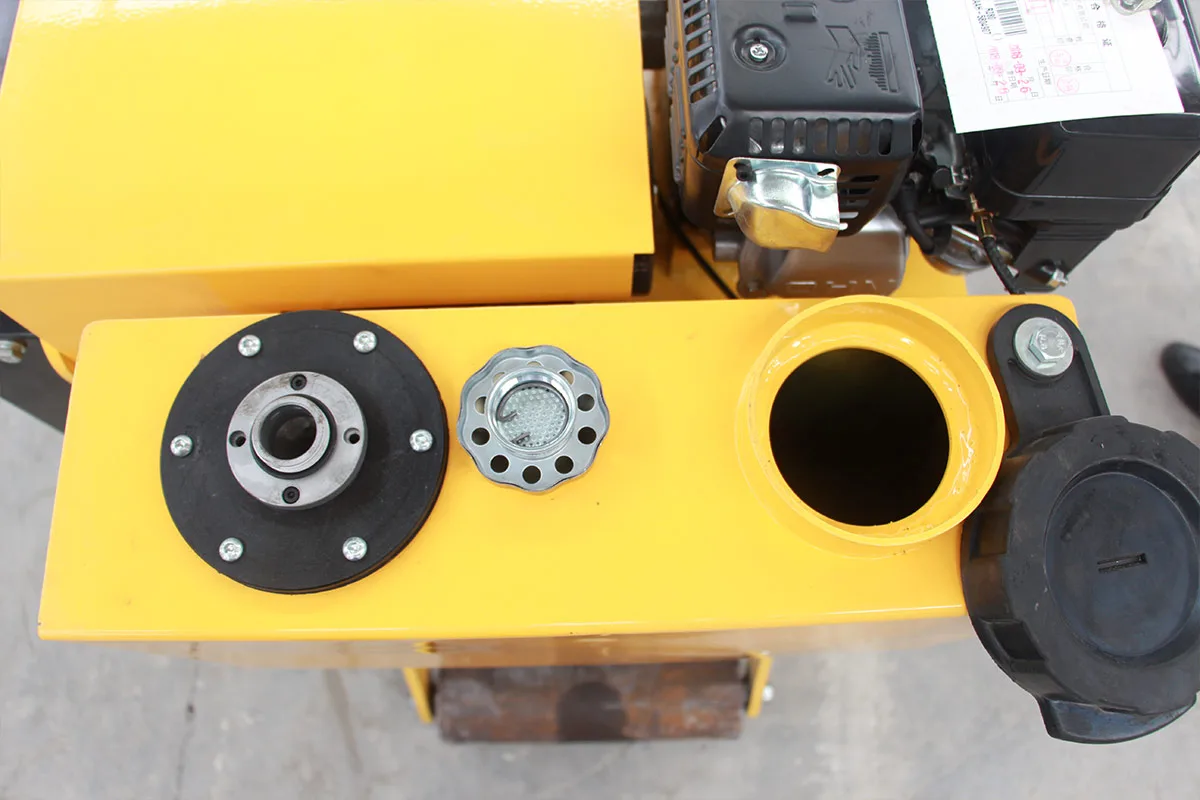 PS-450 Road Roller detail view 5