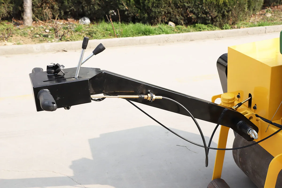 PS-700C Road Roller detail view 5
