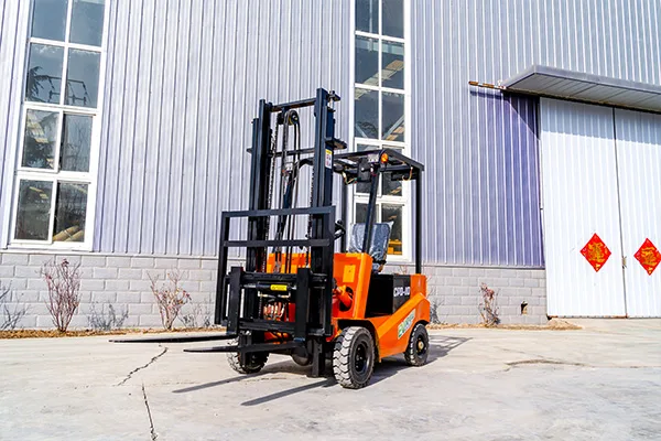 PS1T Electric Forklift detail view 1