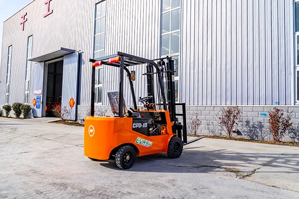 PS1T Electric Forklift detail view 2