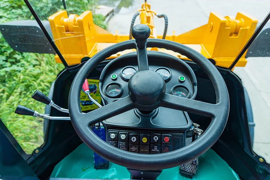 PS25-30 Backhoe Loader detail view 3