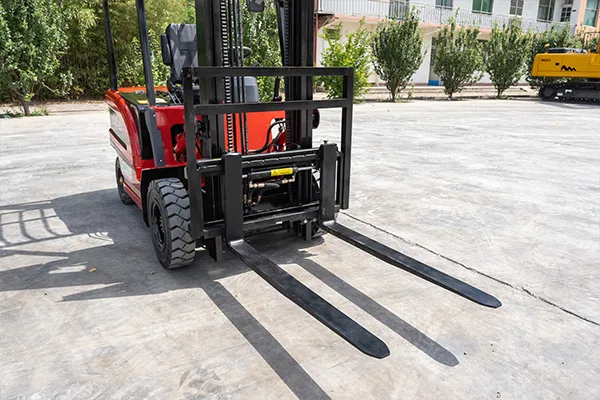 PS2T Electric Forklift detail view 1