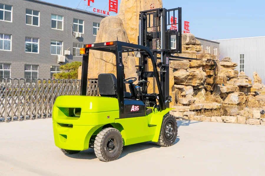 PS3.5T Diesel Forklift — Diesel Forklifts supplied by Jining Pinsheng Machinery