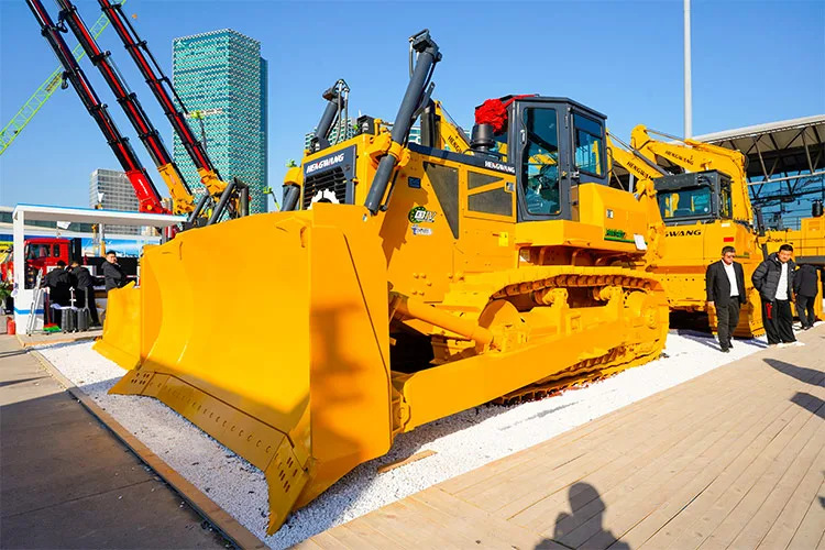 PS34D Bulldozer detail view 6
