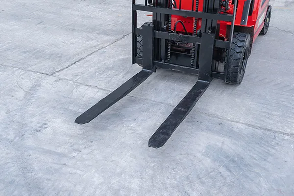 PS3T Electric Forklift detail view 3