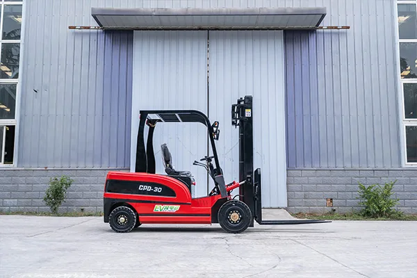 PS3T Electric Forklift detail view 5