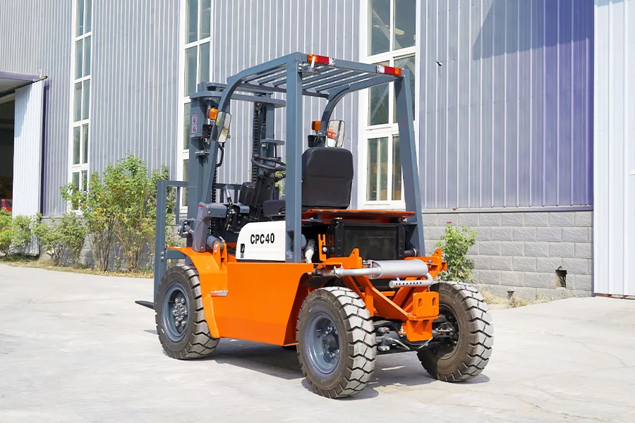 PS4T Diesel Forklift — Diesel Forklifts supplied by Jining Pinsheng Machinery