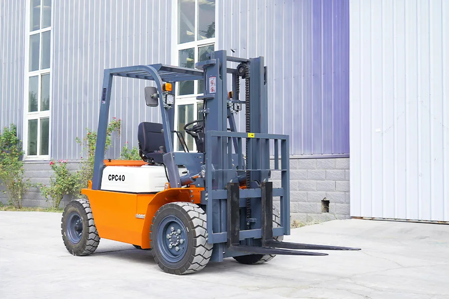 PS4T Diesel Forklift detail view 2