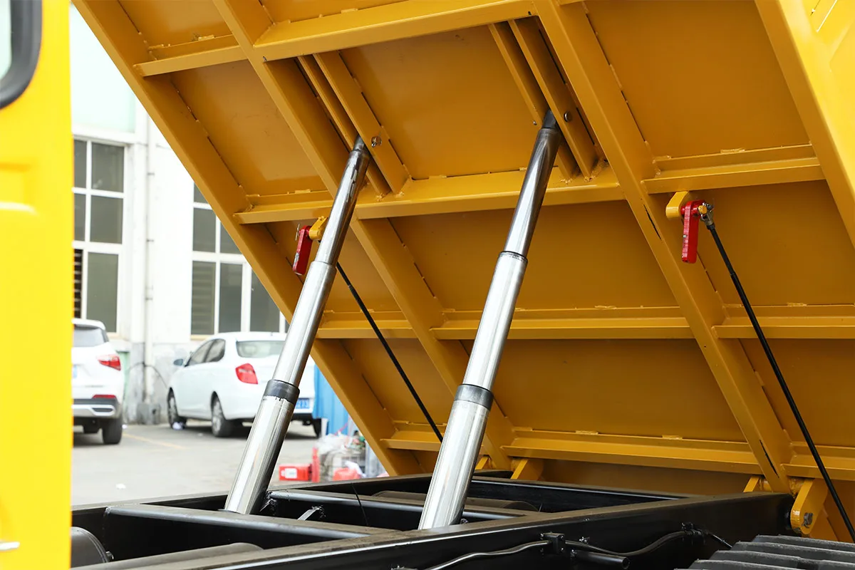 PS8000L Crawler Dumper detail view 3