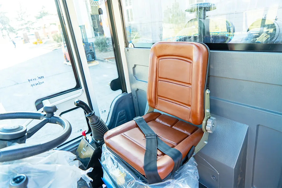 PSC-30 All-terrain Forklift detail view 5
