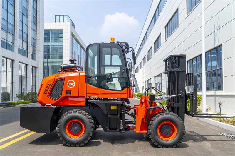 PSC-35A All-terrain Forklift detail view 2