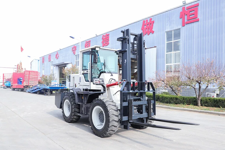 PSC-40A All-terrain Forklift detail view 2