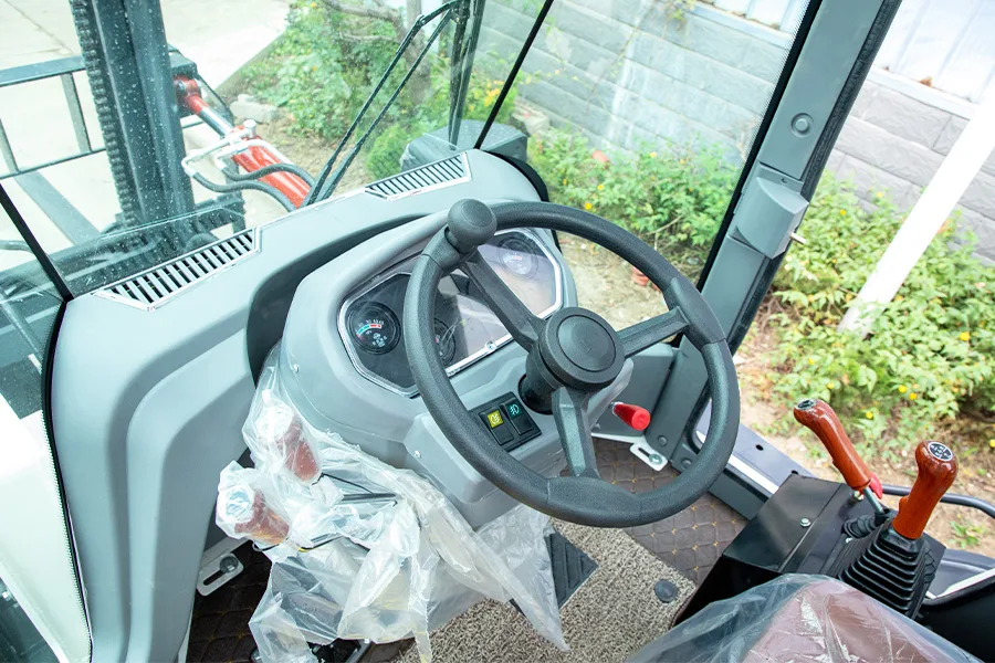 PSC-40A All-terrain Forklift detail view 5