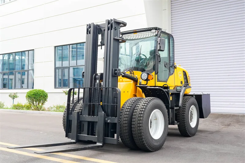 PSC-60 All-terrain Forklift detail view 1