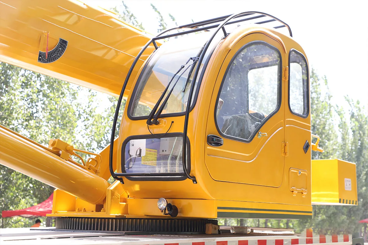 PSFT16T Truck Crane detail view 5