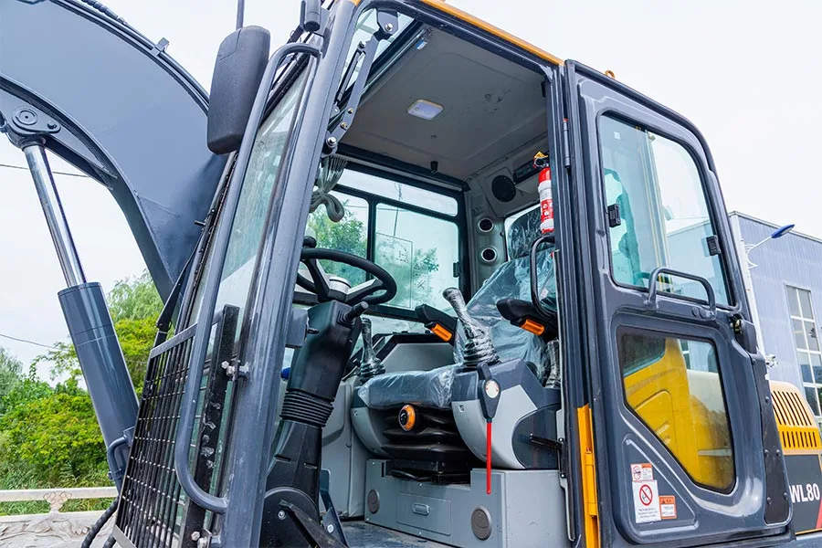 PSL80 Wheel Excavator detail view 4