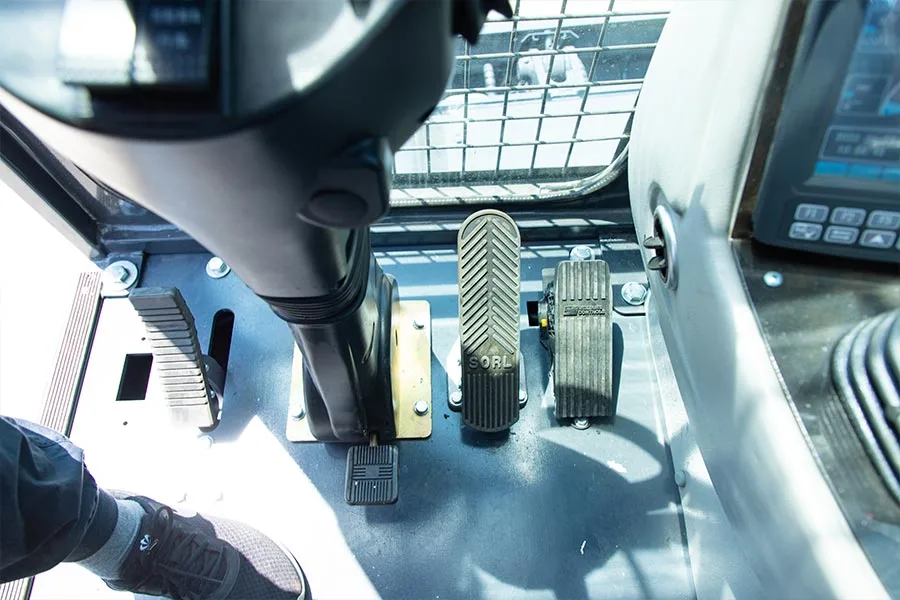 PSL90 Wheel Excavator detail view 4
