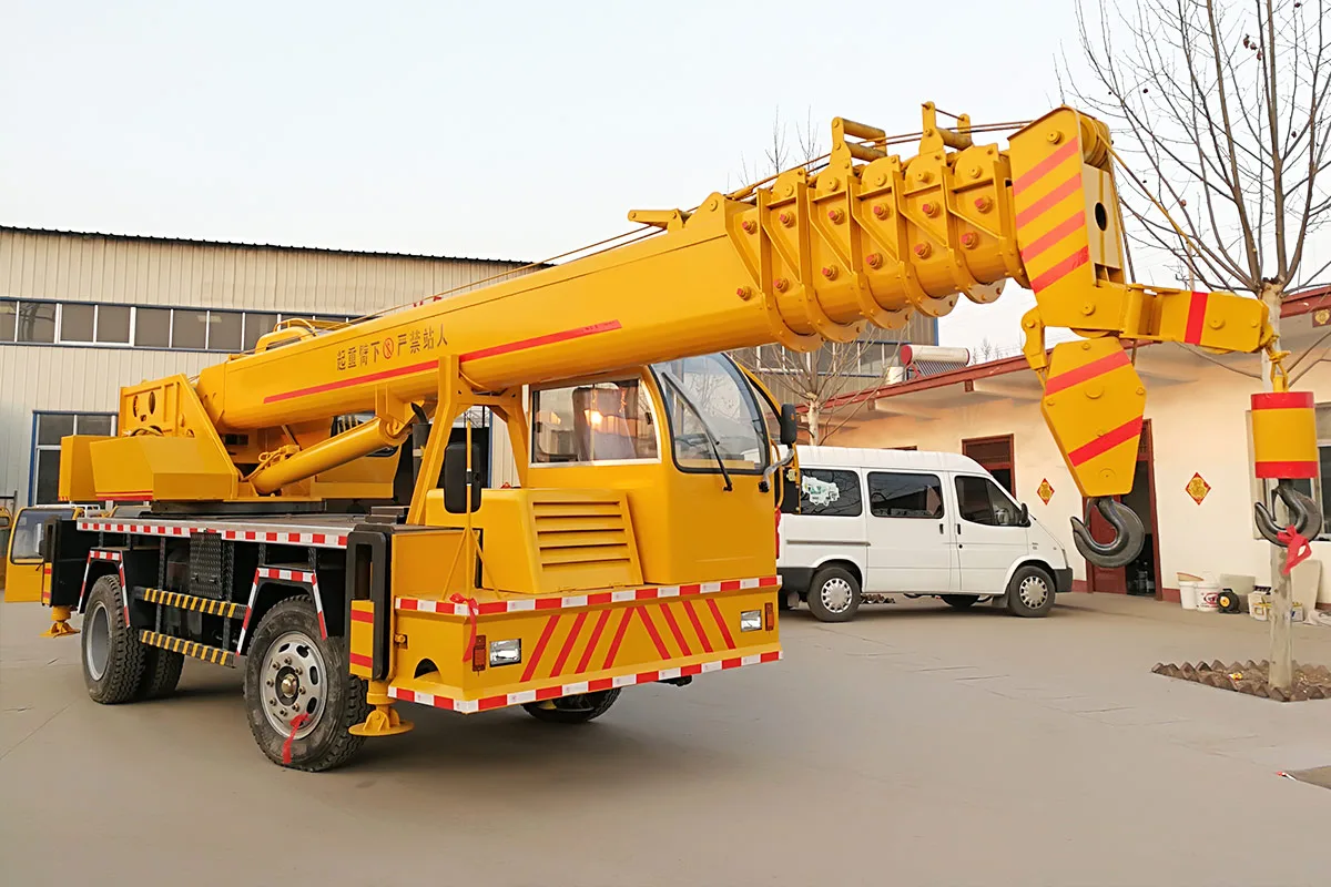 PSQY12T Self-made Truck Crane detail view 2