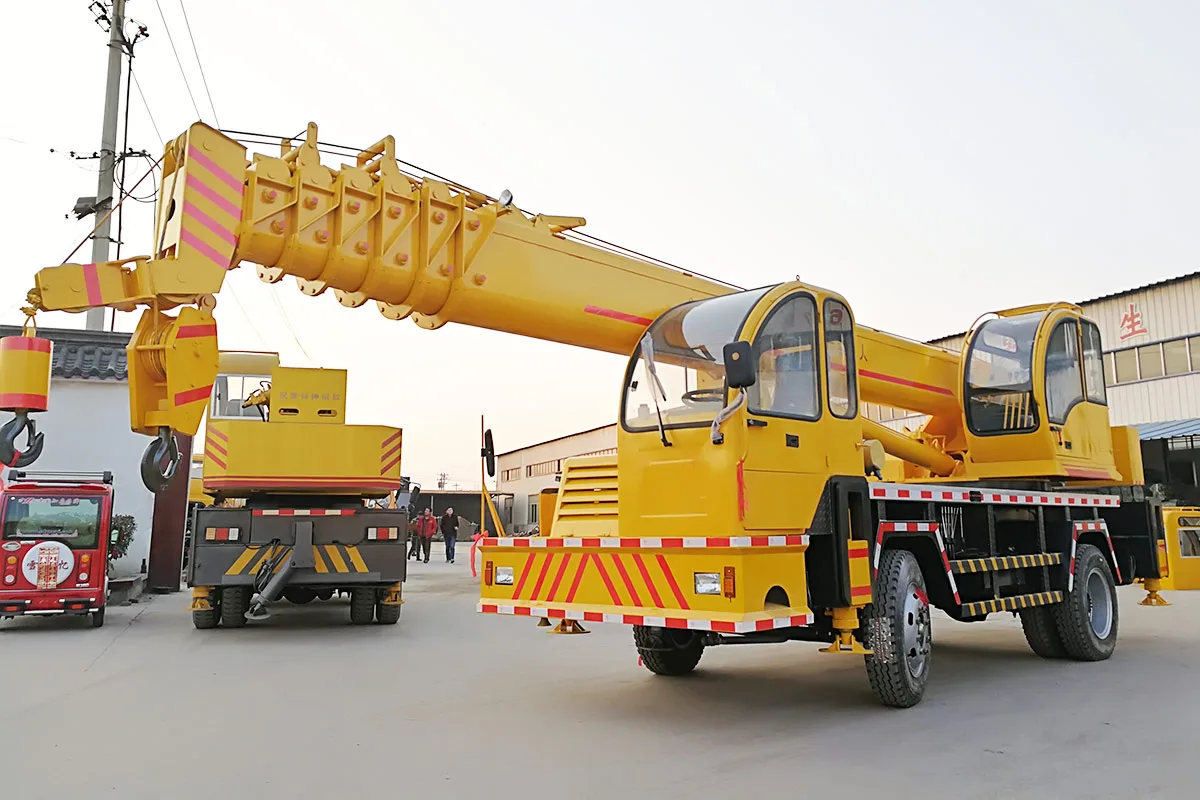 PSQY12T Self-made Truck Crane detail view 3