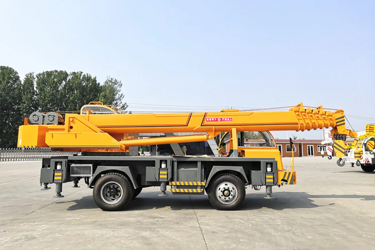 PSQY16T Self-made Truck Crane detail view 4