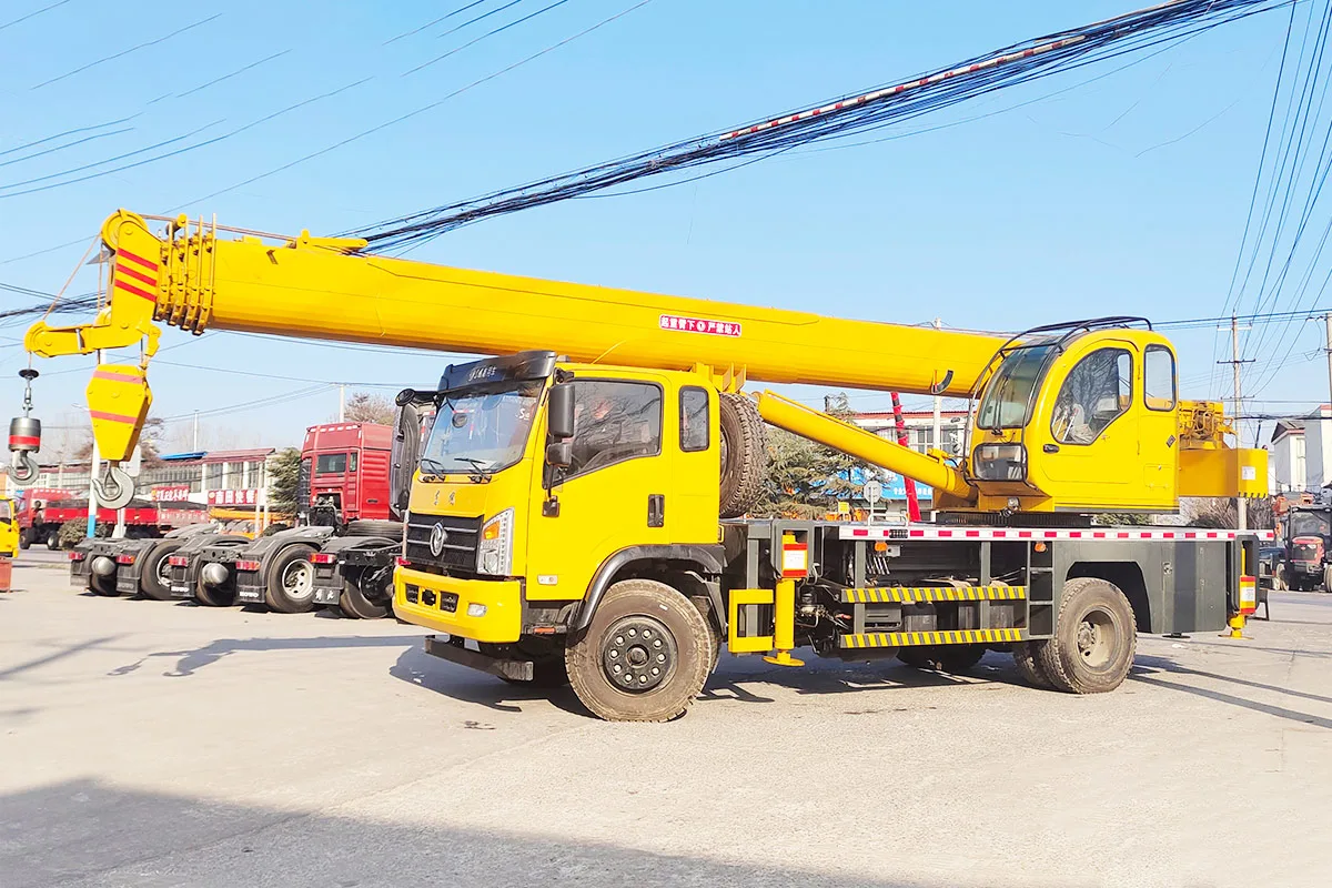 PSQY16T Truck Crane detail view 2