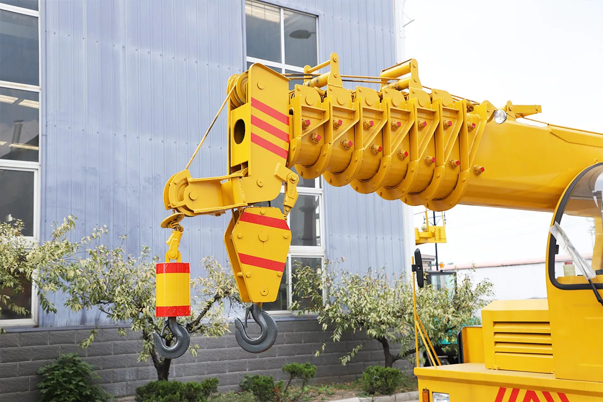 PSQY8T Truck Crane detail view 4