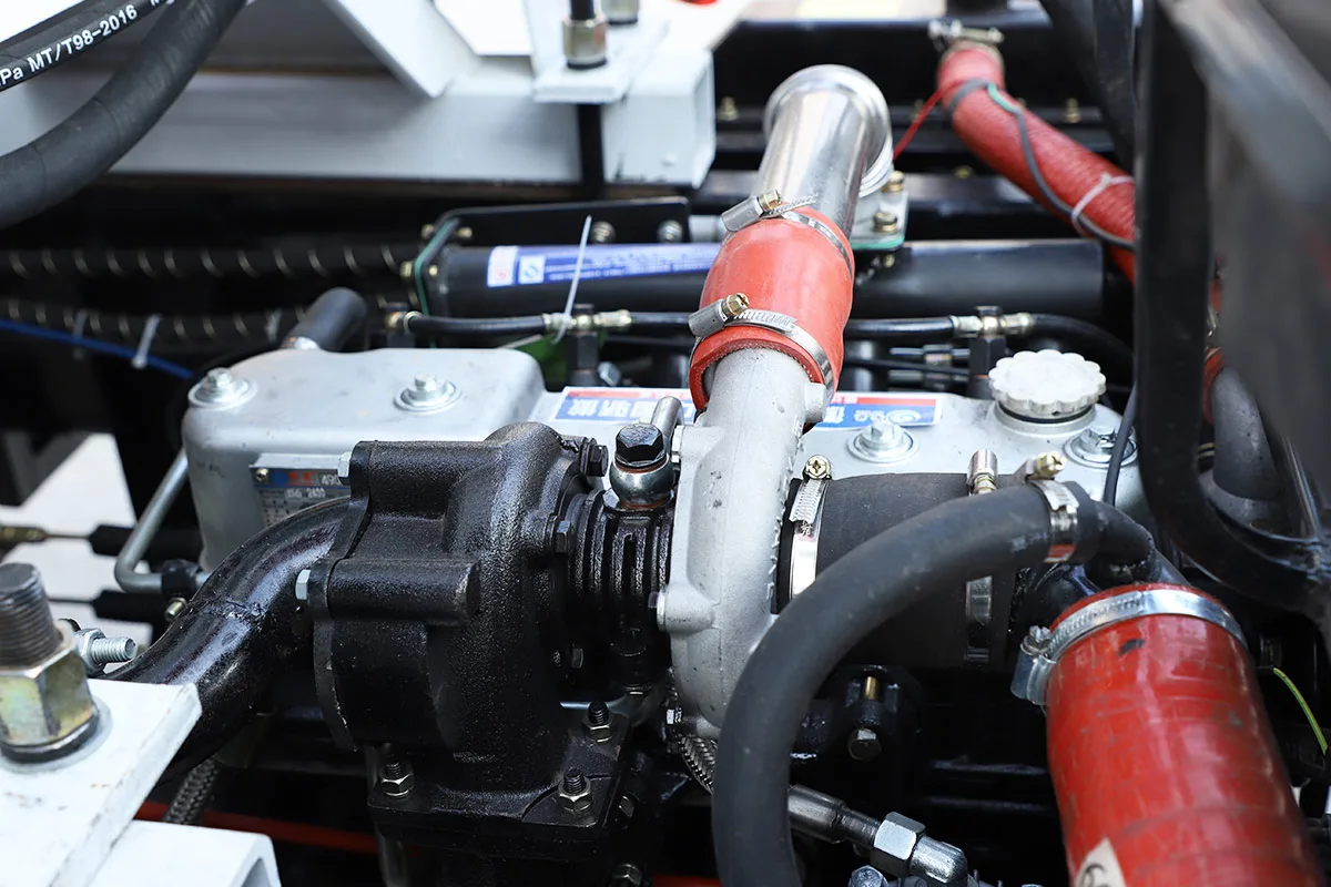Tricycle-Mounted Concrete Mixer Truck detail view 4